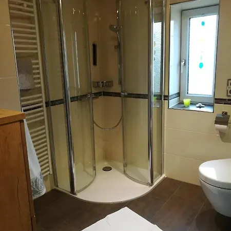 80qm Ferienwohnung Im Erdgeschoss - 500m Vom Ederradweg Entfernt 公寓 *