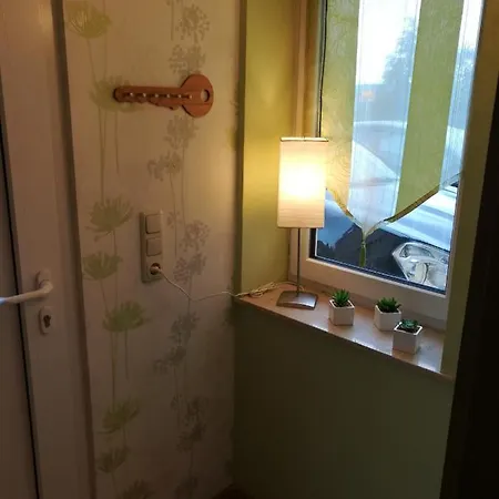 80qm Ferienwohnung Im Erdgeschoss - 500m Vom Ederradweg Entfernt 公寓
